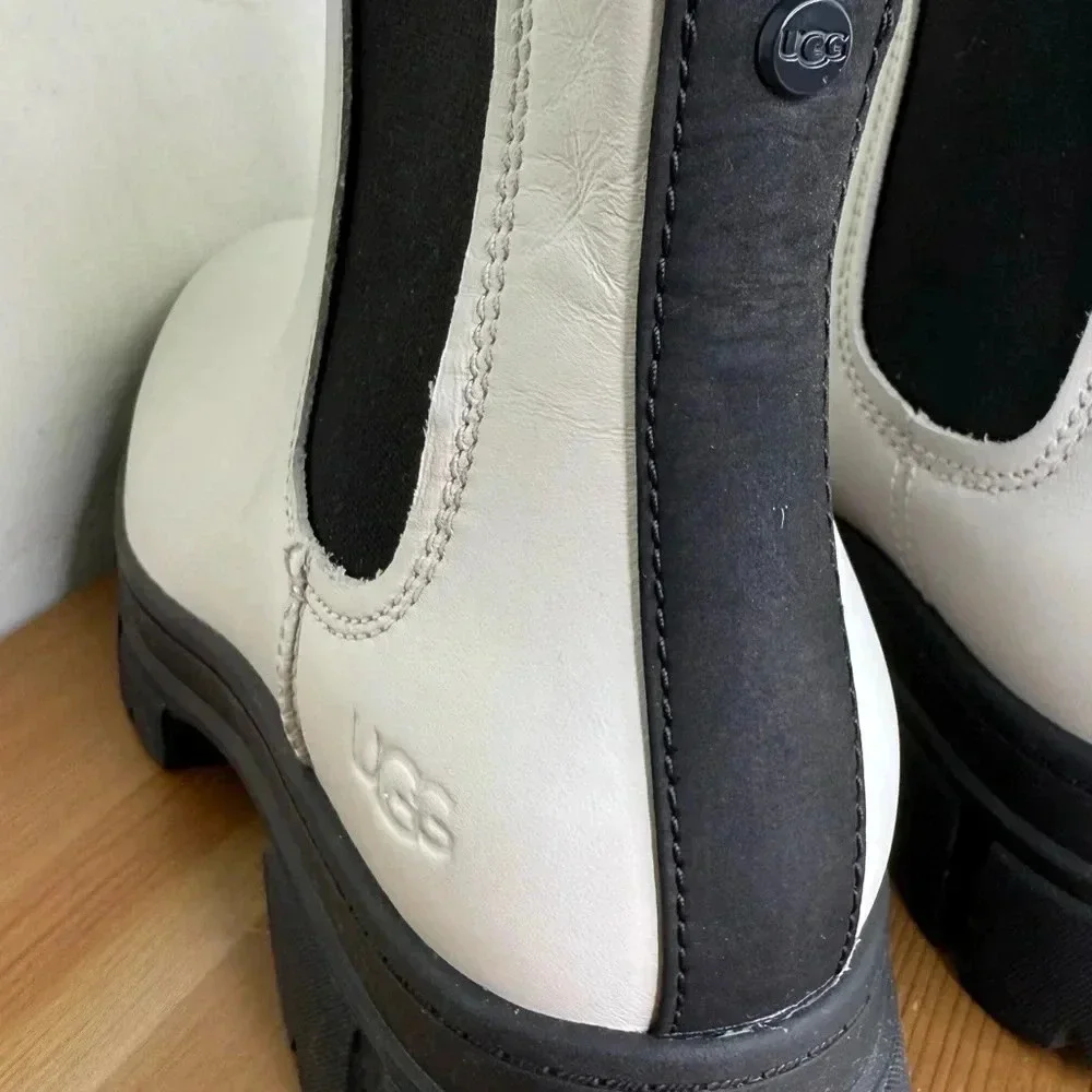 UGG women ashton